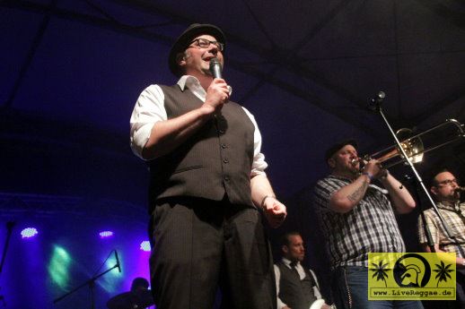 El Bosso und Die Ping Pongs (D) 18. This Is Ska Festival - Wasserburg, Rosslau 28. Juni 2014 (18).JPG